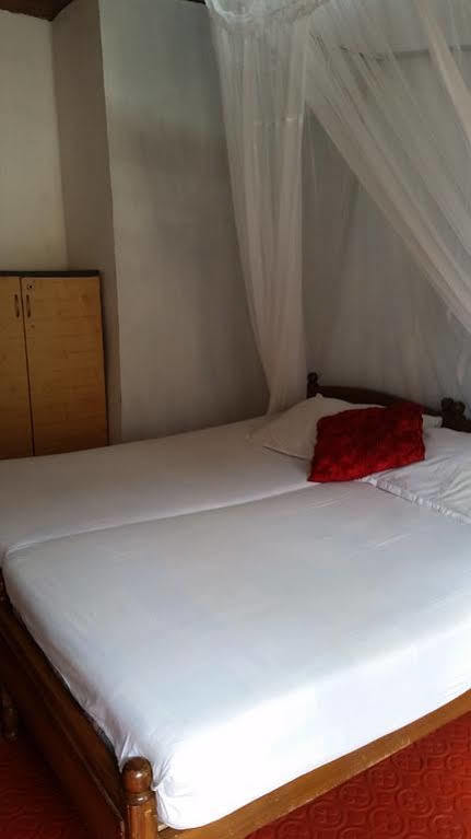 Wijenayake'S - Beach Haven Guest House - Galle Fort Eksteriør bilde