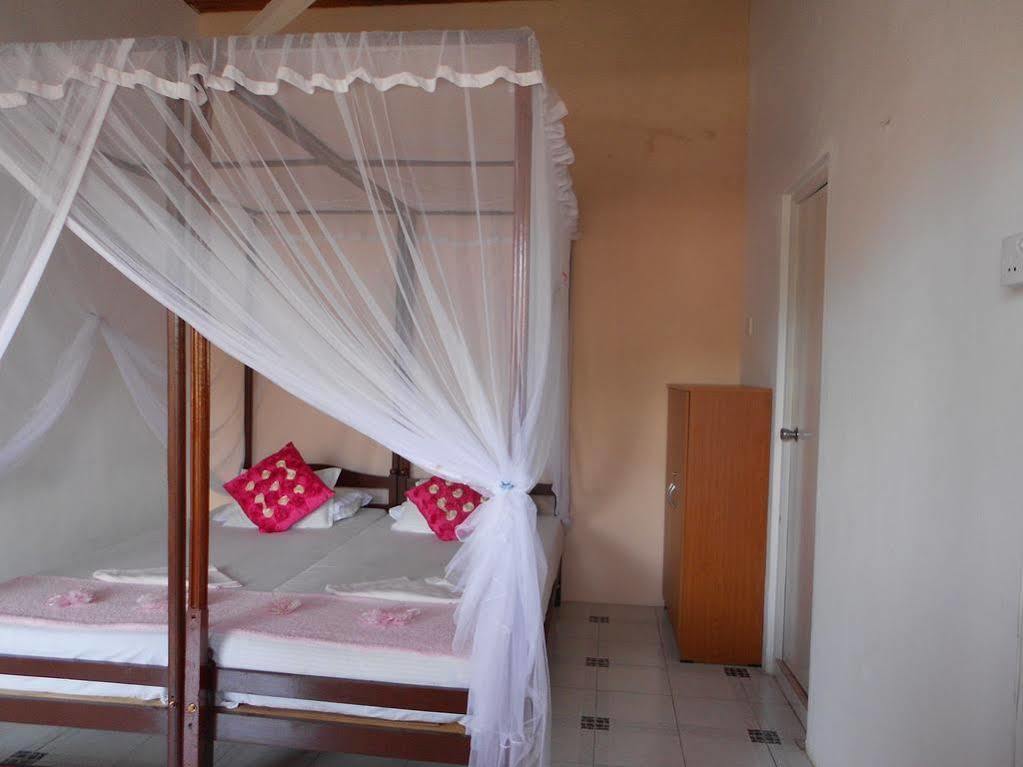 Wijenayake'S - Beach Haven Guest House - Galle Fort Eksteriør bilde