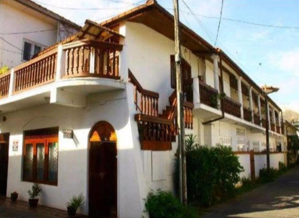Wijenayake'S - Beach Haven Guest House - Galle Fort Eksteriør bilde